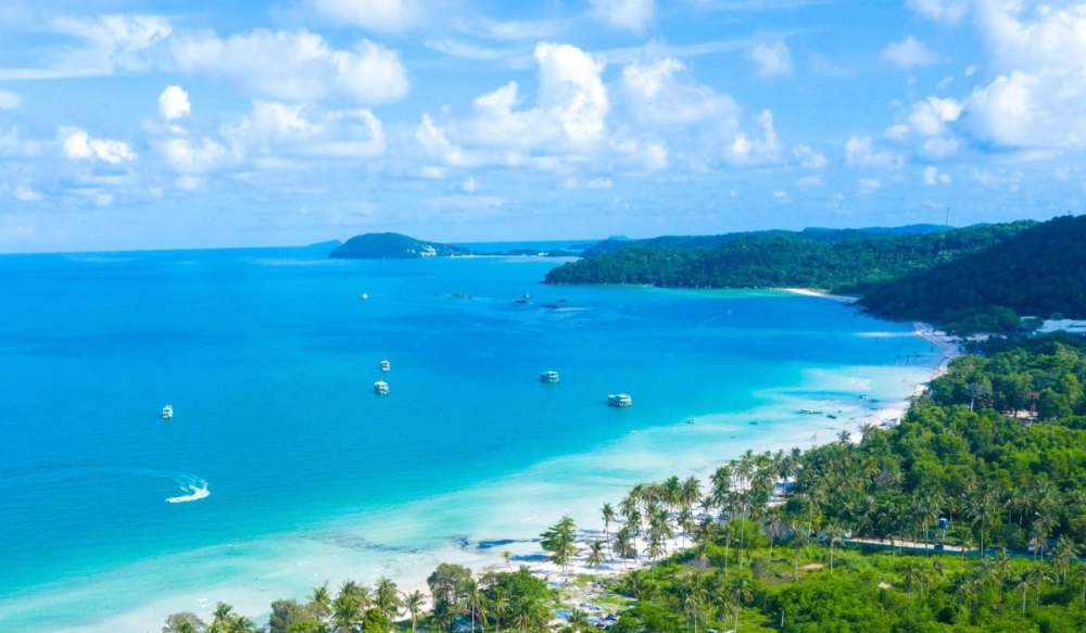 Khám phá vẻ đẹp qua giới thiệu về Bãi Dài Nha Trang