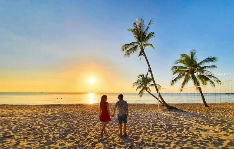 Thư thái dạo biển và tận hưởng vẻ đẹp nguyên sơ tinh khôi