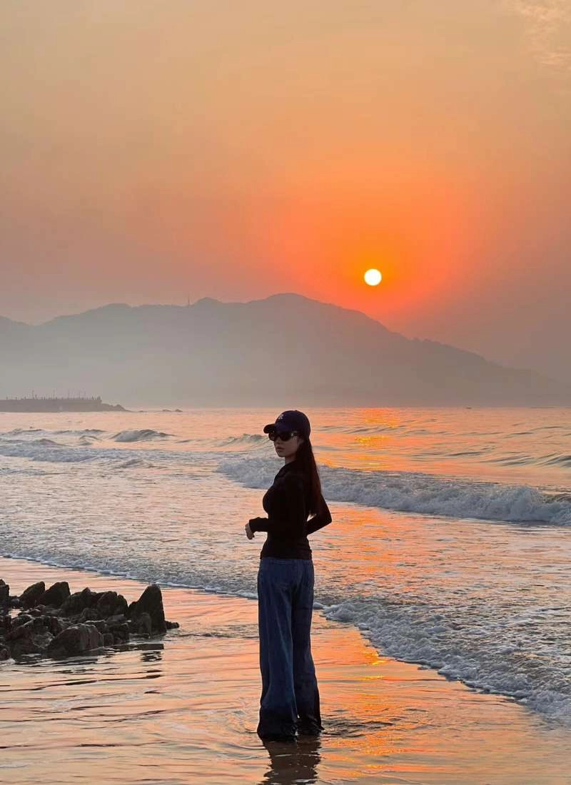 Khoảnh khắc ngắm bình minh rực rỡ không thể bỏ lỡ