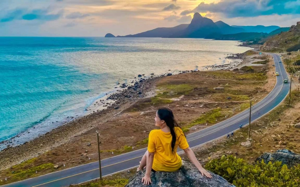 Thưởng ngoạn khung cảnh hoang sơ hùng vĩ ở nơi cuối trời