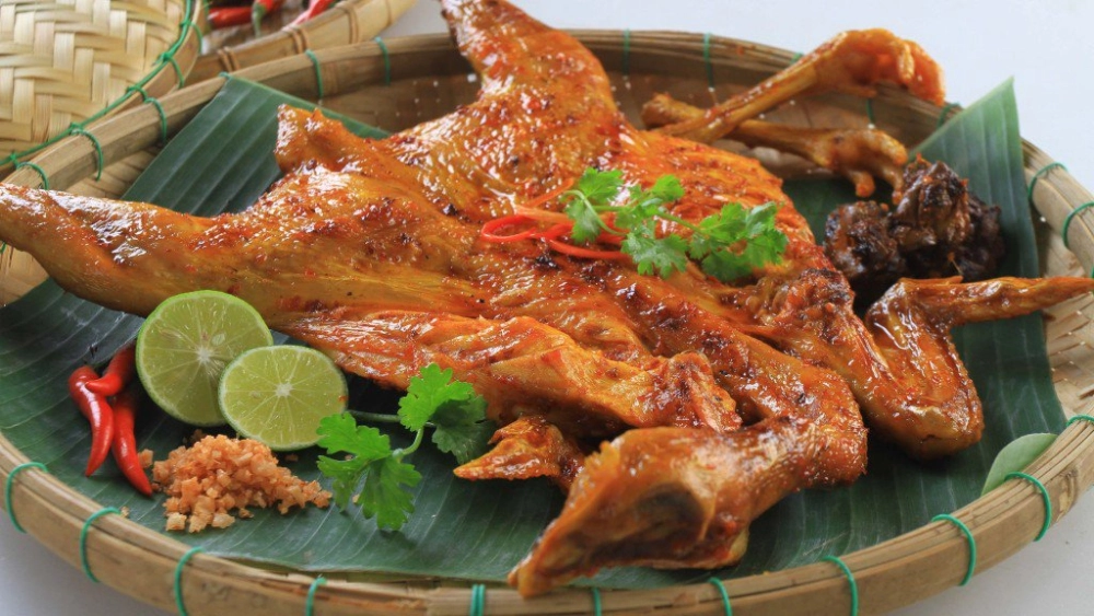 Thơm ngon đậm vị gà chỉ Cam Ranh