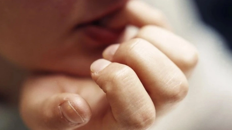 Mẹo và biện pháp chữa trị khi bị cắn móng tay