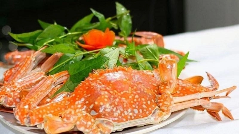 Cùng thưởng thức món ghẹ xanh hấp tại Cát bà