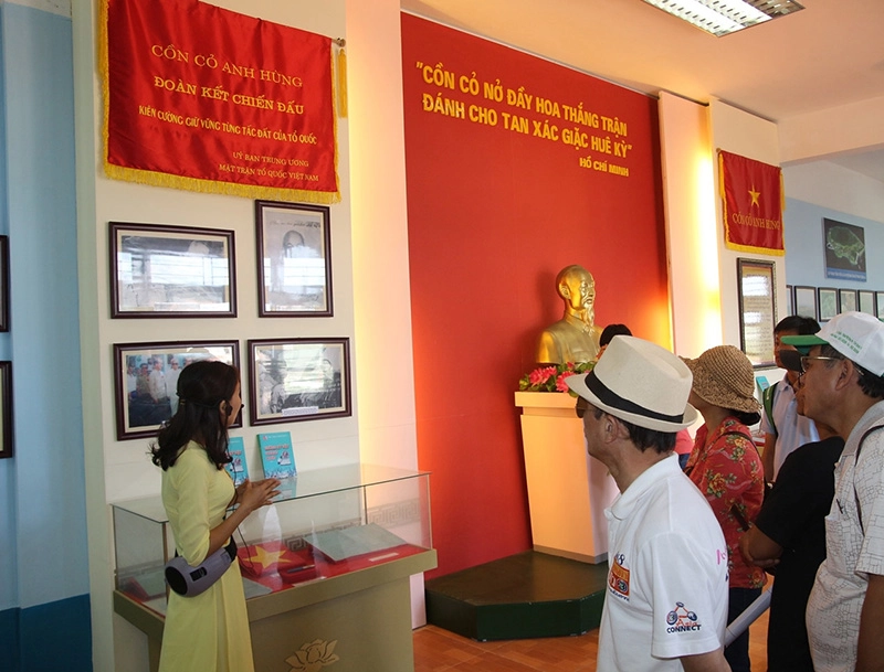 Tìm hiểu nhà truyền thống huyện đảo Cồn Cỏ