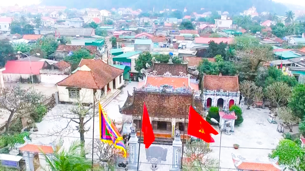 Tâm linh bình yên tại đền Vạn Lộc