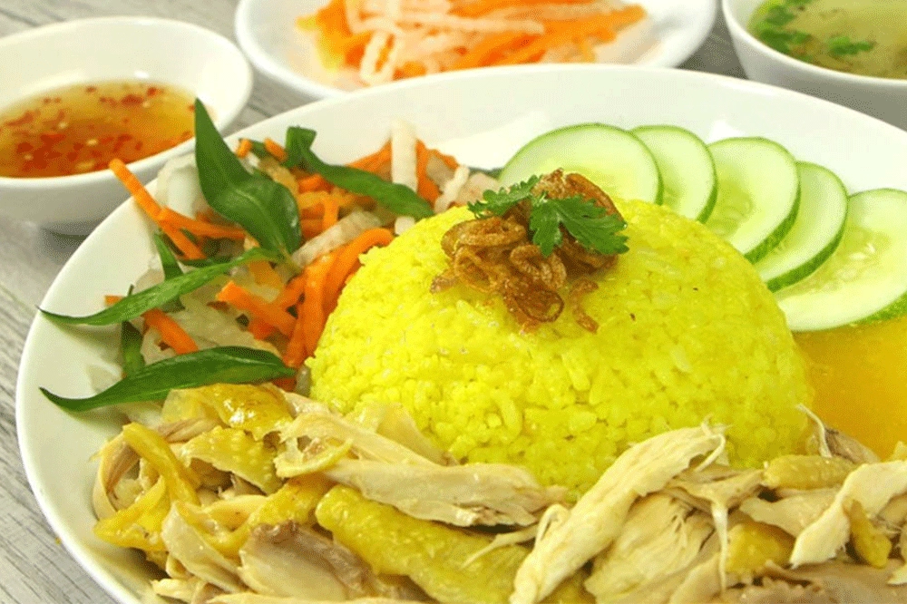 Gợi ý món ngon cơm gà phú yên nổi tiếng thơm mềm hấp dẫn