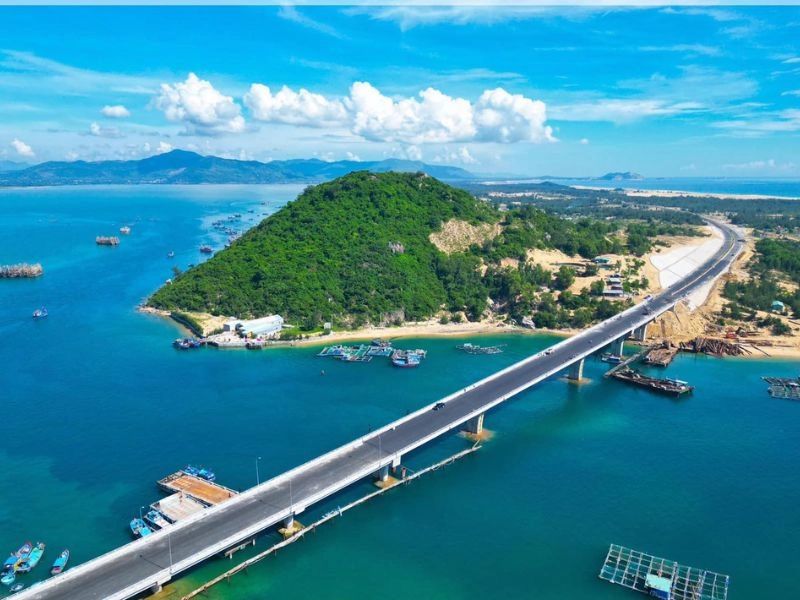 Khám phá giới thiệu về bãi biển Đề Gi trong lành