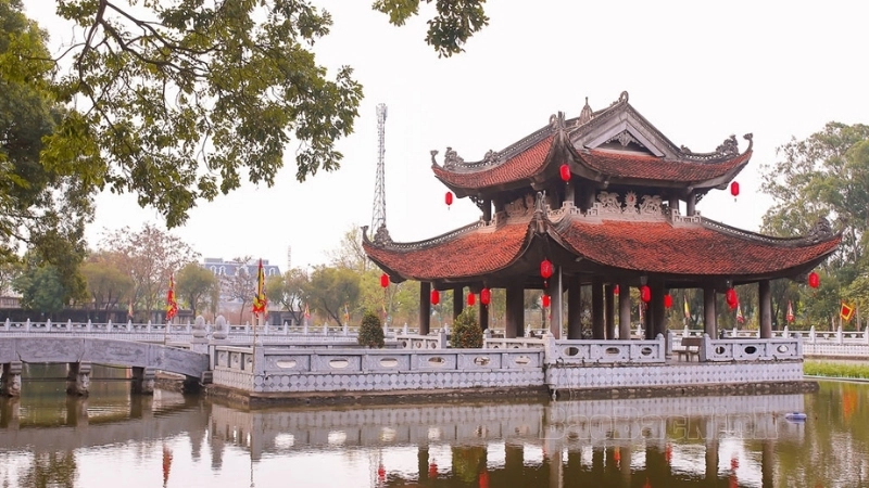 Đền Đô thường tổ chức nhiều nghi lễ truyền thống