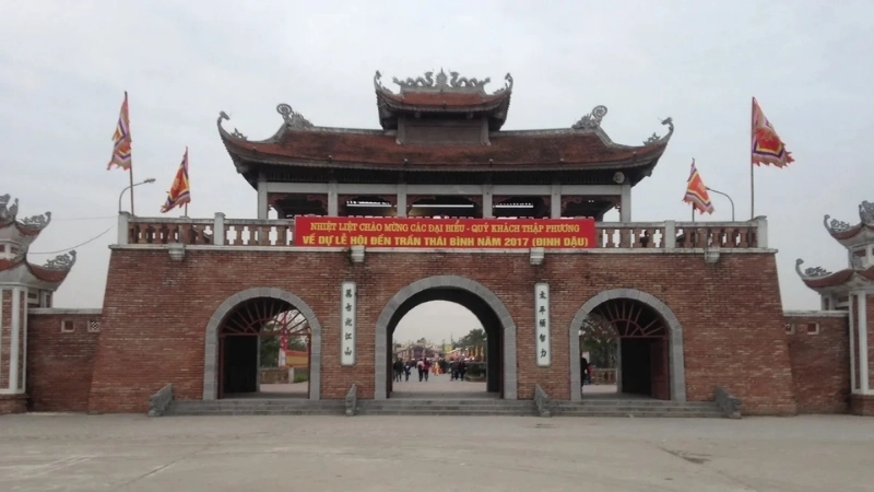 Thời điểm tham quan đền Trần Nam Định lý tưởng nhất