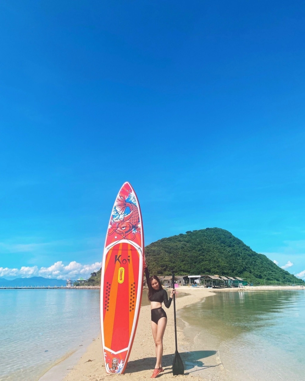 Trải nghiệm thú vị chèo kayak khám phá đảo