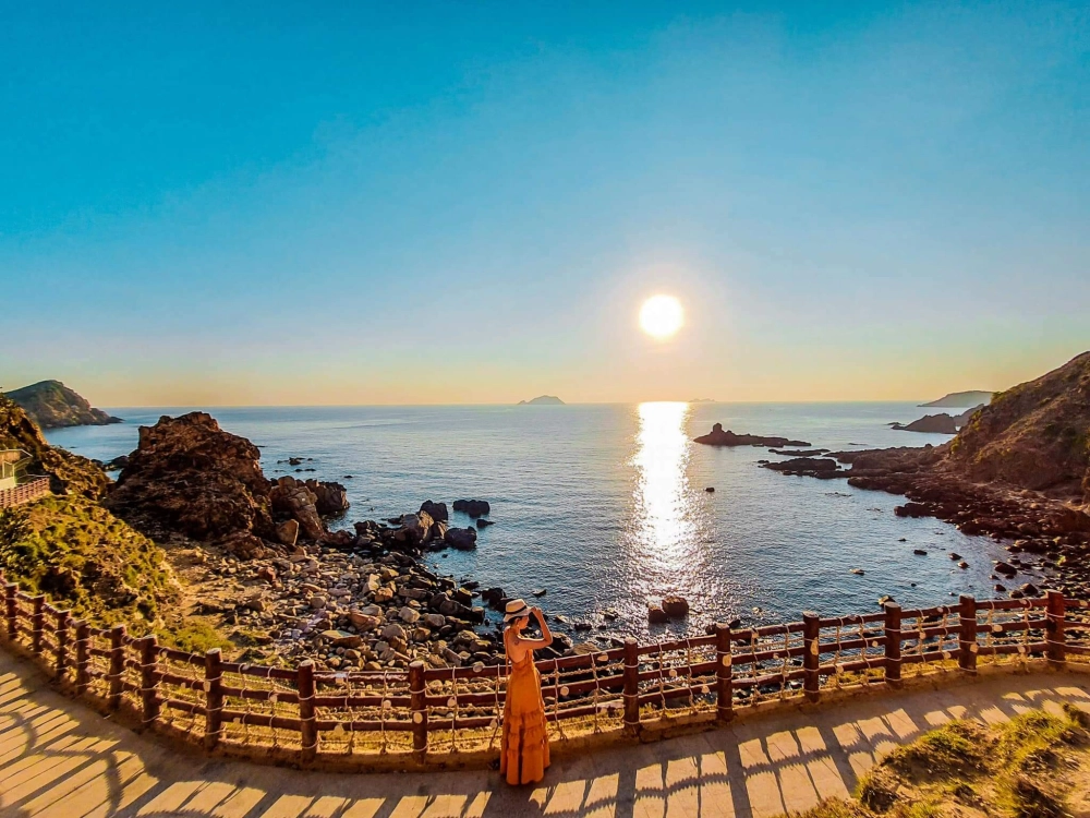 Thả dáng ngay sống ảo cùng background siêu chất