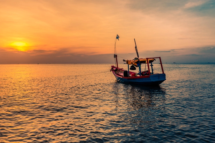 Khung trời mộng mơ hoàng hôn trên biển