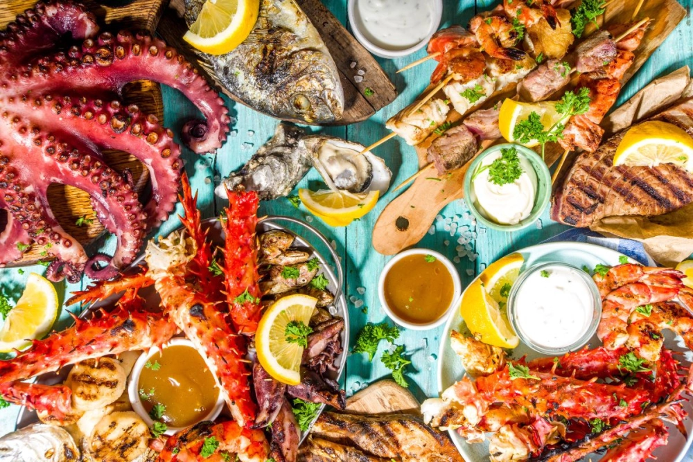 Không thể bỏ lỡ thưởng thức đặc sản tại Hòn Hèo tươi ngon