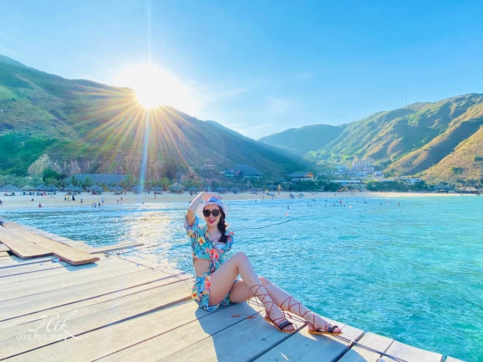 Rủ hội bạn check in cây cầu gỗ huyền thoại siêu ảo diệu