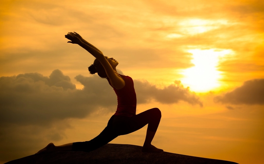 Thư giãn nhẹ nhàng yoga bình minh và săn ảnh hoàng hôn