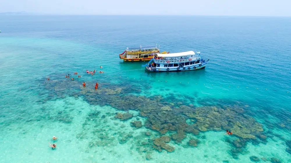 Ngỡ ngàng vẻ đẹp thiên nhiên và hệ sinh thái biển phong phú