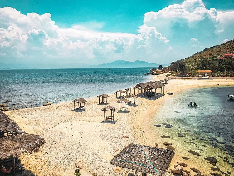 Thử ngay Bãi tắm đôi kỳ thú có một không hai