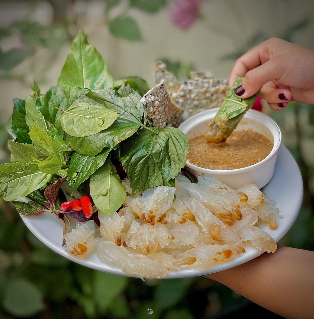 Đến bãi biển Kỳ Ninh thưởng thức hải sản tuyệt vời tươi ngon