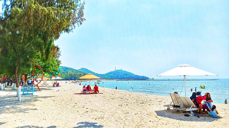 Khám phá ngay đôi nét về biển Mũi Nai thú vị