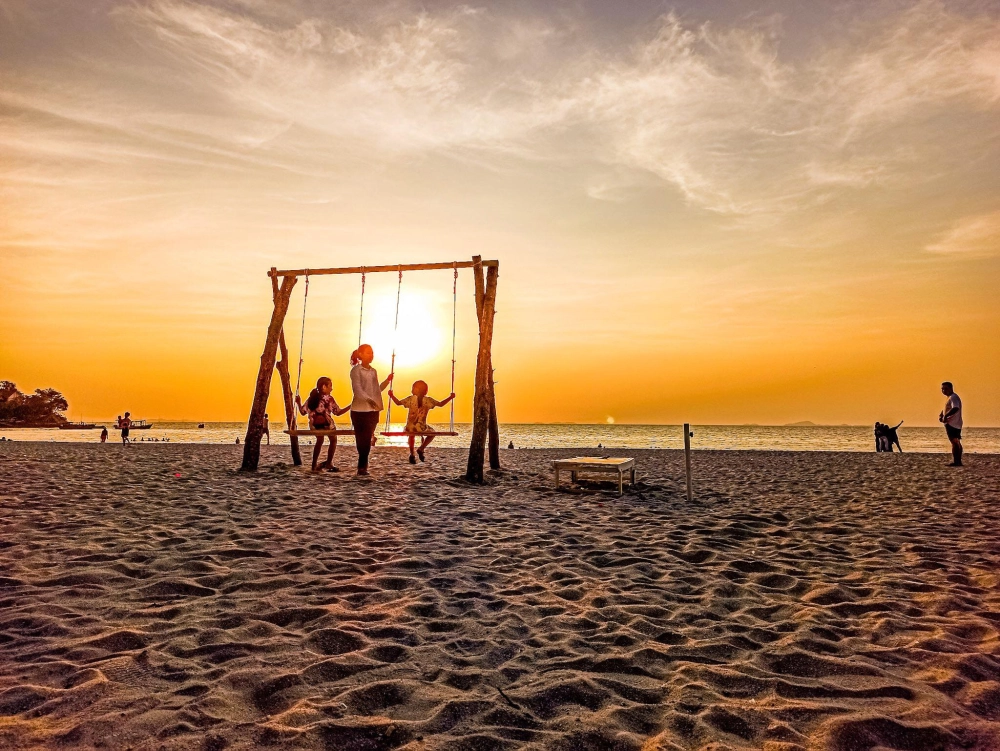 Đừng bỏ lỡ chiêm ngưỡng hoàng hôn lãng mạn khi hoàng hôn buông