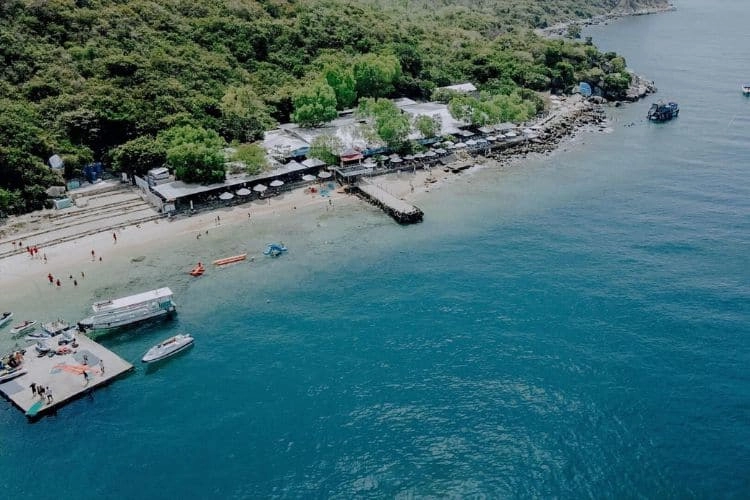 Khám phá thiên nhiên tại Hòn Miễu