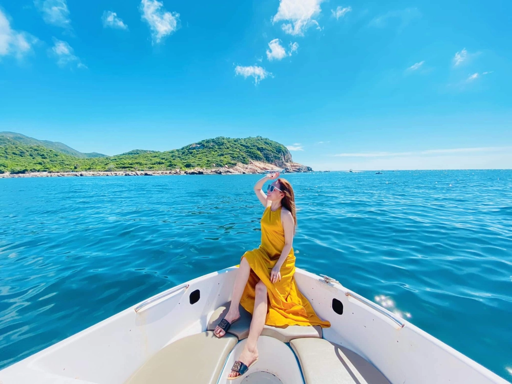 Góc chụp ảnh sống ảo triệu like đẹp mê ly cho giới trẻ