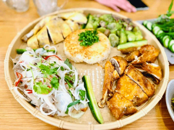 Đậm đà vị cơm gà ninh chữ ngon quên lối về