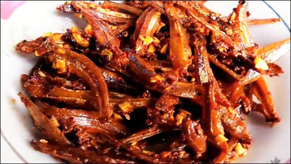 Đừng quên Mua đặc sản mang về làm quà nhé