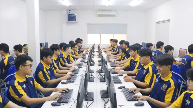 Học phí năm học 2025 (dự kiến)