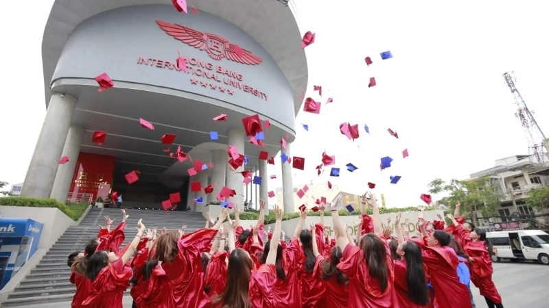 Đại học Quốc tế Hồng Bàng học phí năm 2025