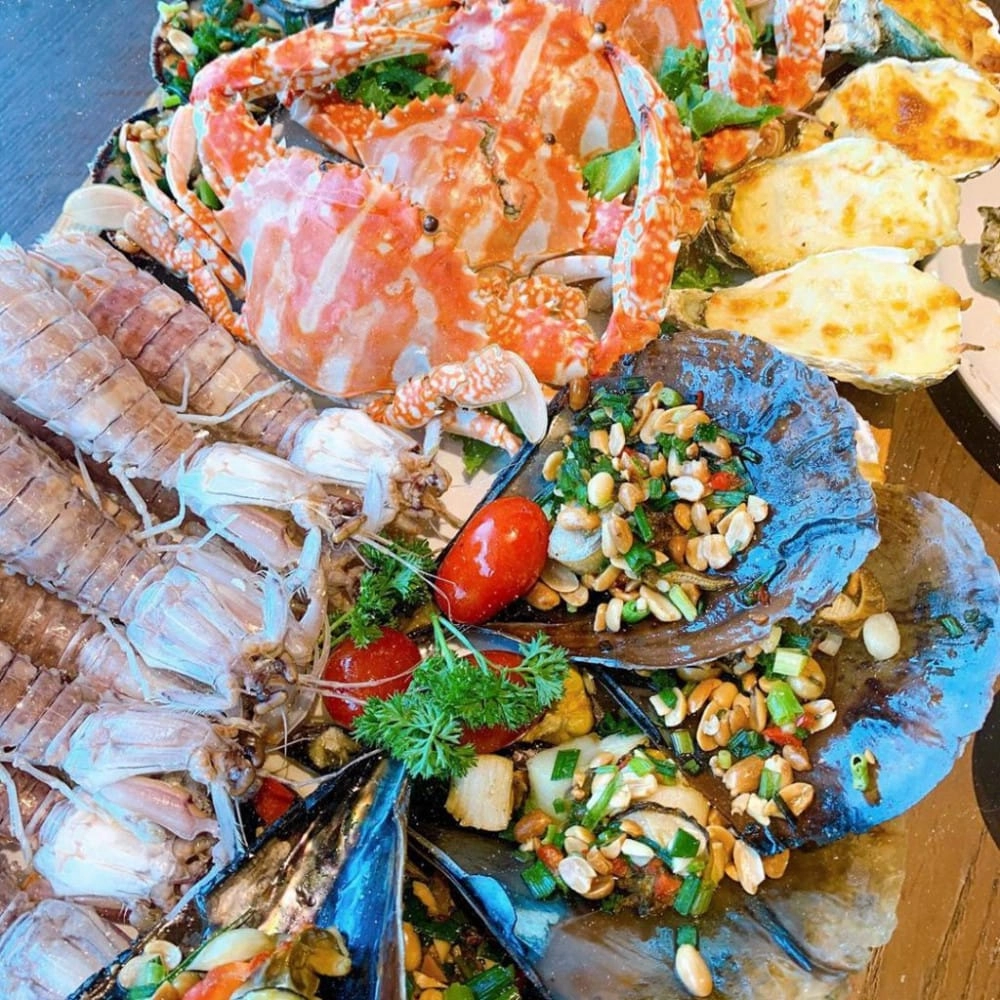 Đừng quên thưởng thức đặc sản biển tươi ngon tại Tùng Thu
