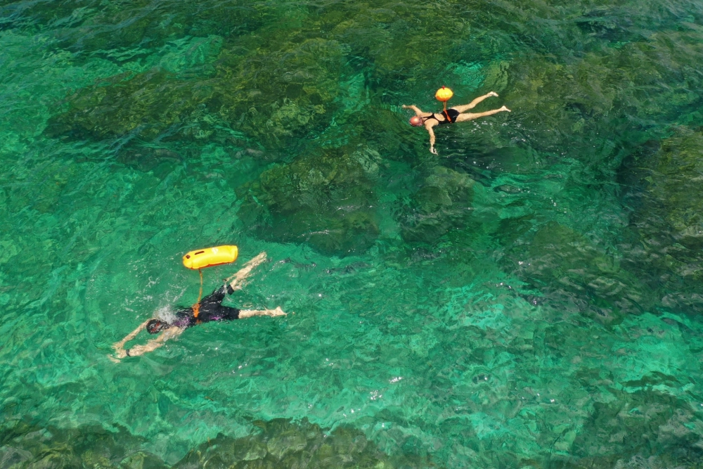 Xua tan nắng hè cùng tắm biển