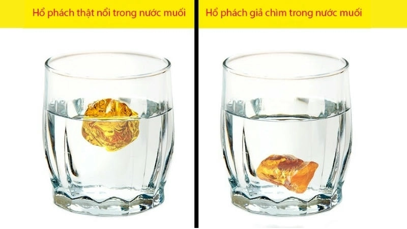 Cách thử hổ phách bằng nước muối là phương pháp đơn giản để nhận biết hổ phách thật giả