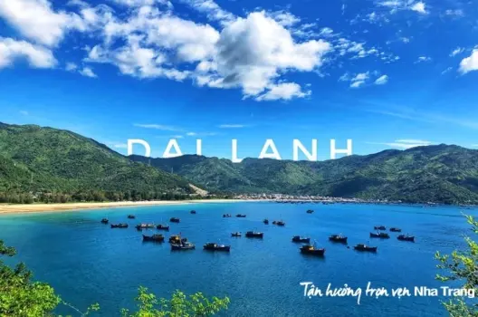 Vẻ đẹp tinh khôi đầy mê hoặc của bãi biển Đại Lãnh