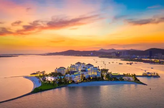 Gợi ý du lịch Bãi Cháy Quảng Ninh hấp dẫn và đầy đủ nhất