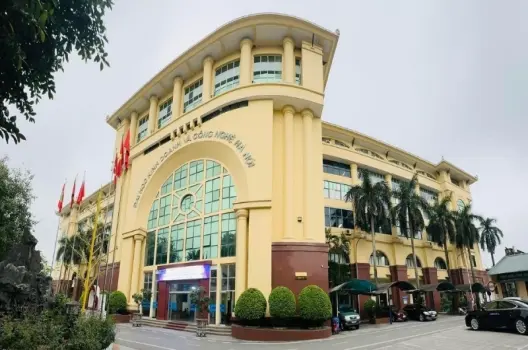 Trường Đại học Kinh Công ở đâu? Có thuận tiện đi lại không?