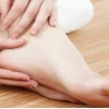 Bí quyết làm trắng da chân cấp tốc tại nhà cho làn da mịn màng
