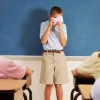 Tự ti là gì và cách vượt qua rào cản tâm lý để phát triển bản thân