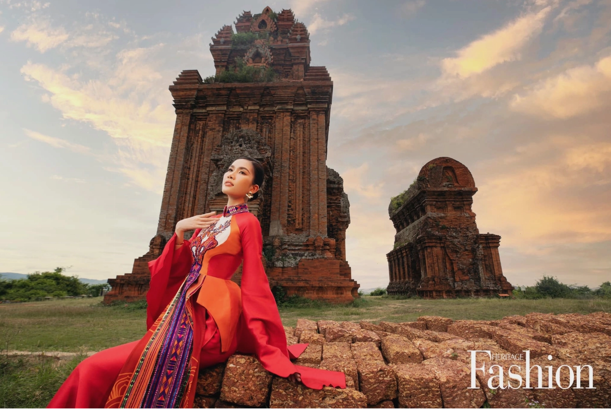 Anh Hoàng Minh khen ngợi dịch vụ xe buýt 2 tầng