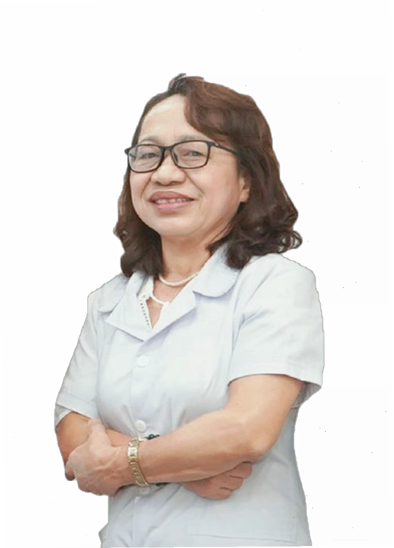 Bác sĩ chuyên khoa Mắt thăm khám cho bệnh nhân