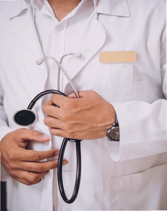 Bác sĩ tư vấn và lựa chọn dịch vụ chăm sóc sức khỏe