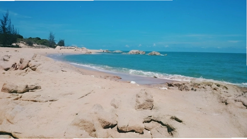 Bãi biển Hồ Cốc hoang sơ và yên bình