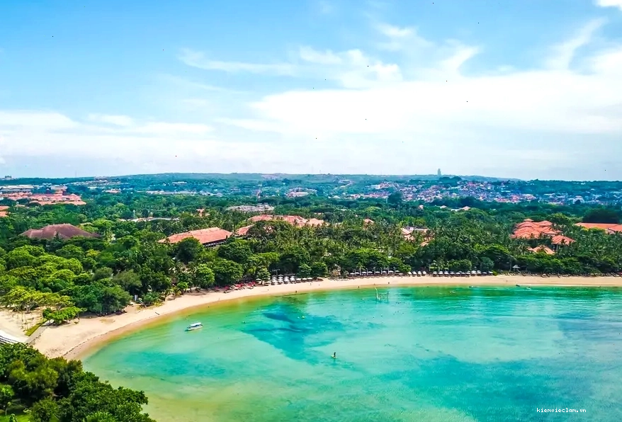 Bãi biển Nusa Dua Bali yên tĩnh và sang trọng