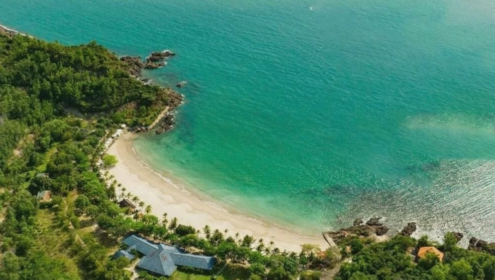 Bản đồ vị trí bãi biển Nhũ Tiên gần sân bay Cam Ranh và trung tâm Nha Trang