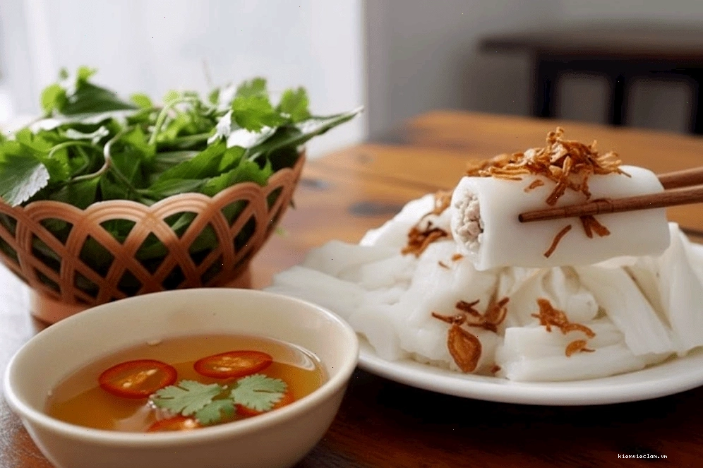 Bánh mướt chấm nước mắm