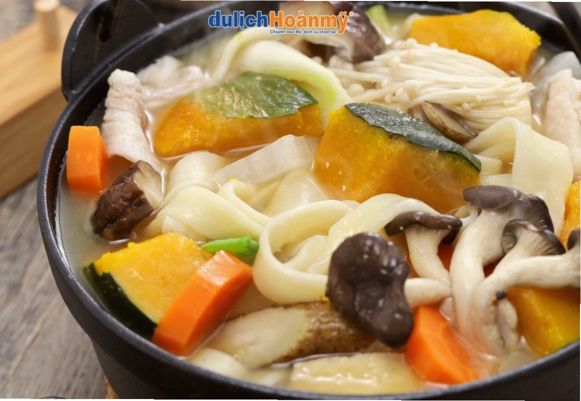 Bát mì Hoto Udon nóng hổi
