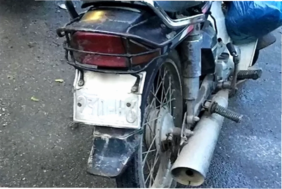 Biển số xe bị hư hỏng cần được cấp đổi