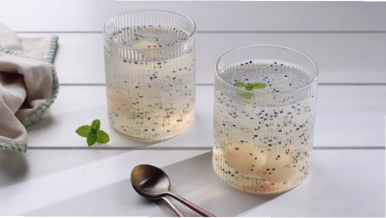 Biểu đồ so sánh thành phần dinh dưỡng của yến sào
