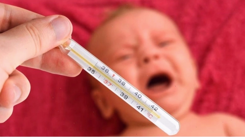 Biểu hiện trẻ sốt khi mọc răng