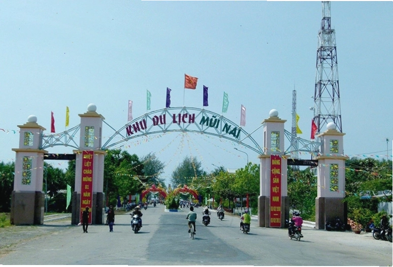 Các món hải sản tươi ngon được chế biến hấp dẫn tại Biển Mũi Nai